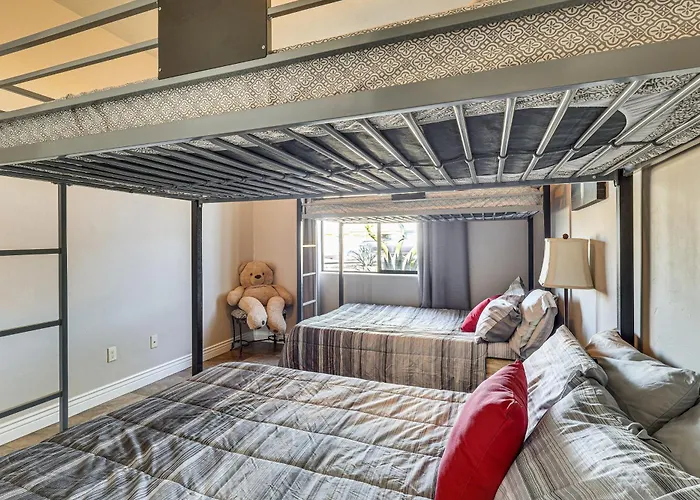 Pool & Hot Tub: Luxe Havasu * Lake Havasu City